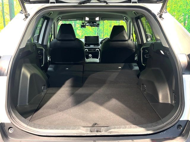 TOYOTA RAV4 HYBRID 4WD 2022 Image 31
