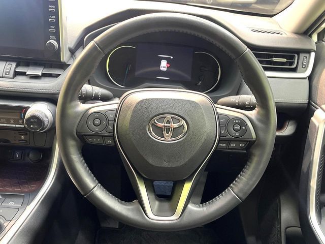 TOYOTA RAV4 HYBRID 4WD 2022 Image 31