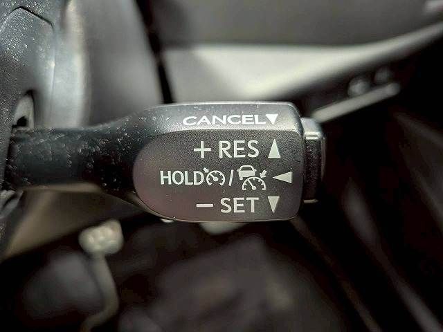 TOYOTA C-HR 2020 Image 31