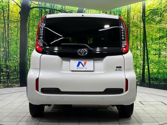 TOYOTA SIENTA HYBRID 2023 Image 31