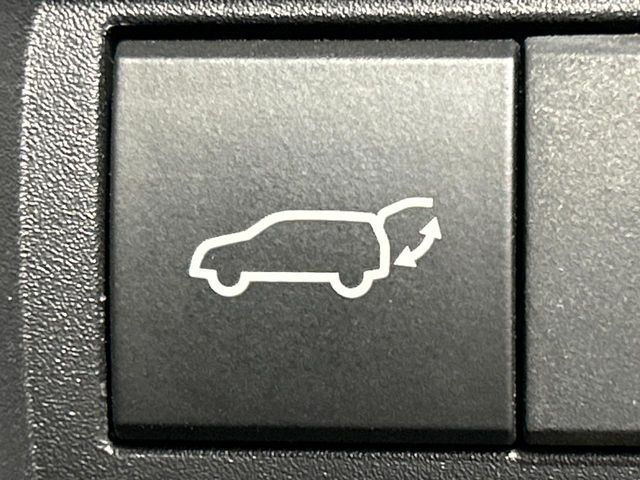 TOYOTA YARIS CROSS HYBRID 2022 Image 31