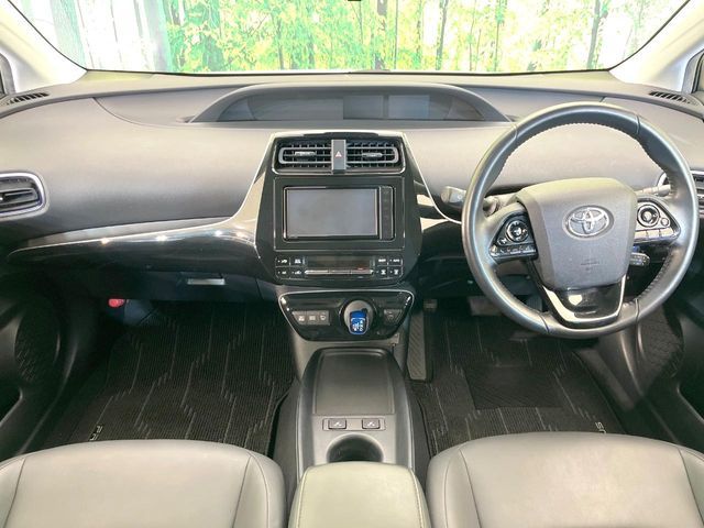 TOYOTA PRIUS 2019 Image 31