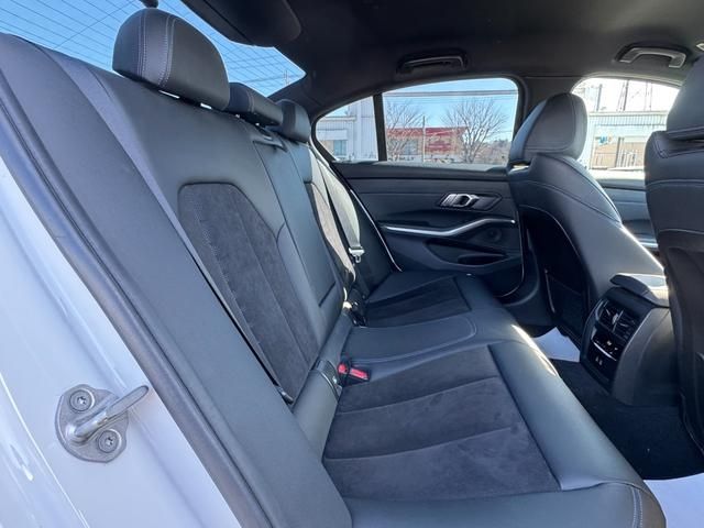 BMW 3SERIES SEDAN 2022 Image 31