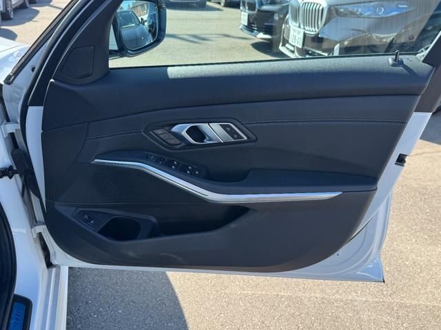 BMW 3SERIES SEDAN 2022 Image 31