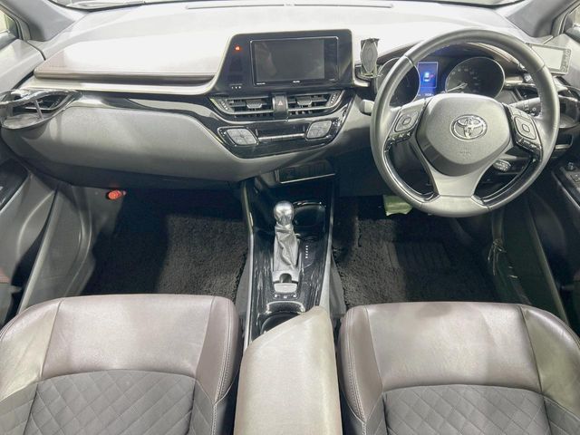 TOYOTA C-HR 2017 Image 31