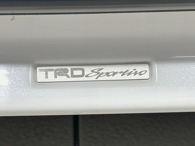 TOYOTA C-HR 2017 Image 31