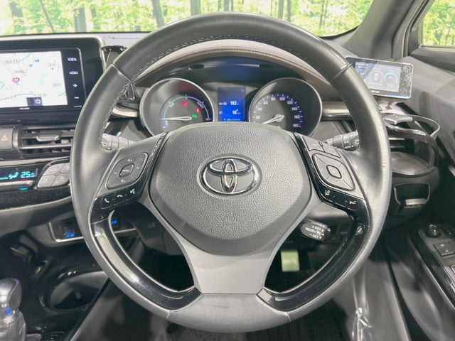 TOYOTA C-HR 2017 Image 31