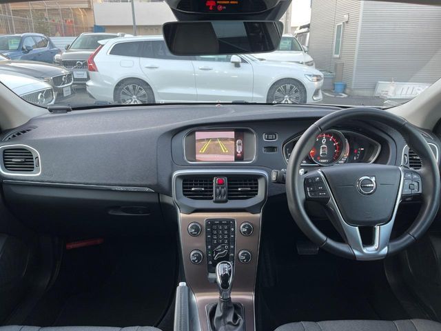 VOLVO V40 CROSS COUN 2018 Image 31