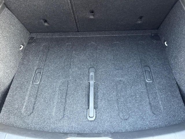 VOLVO V40 CROSS COUN 2018 Image 31