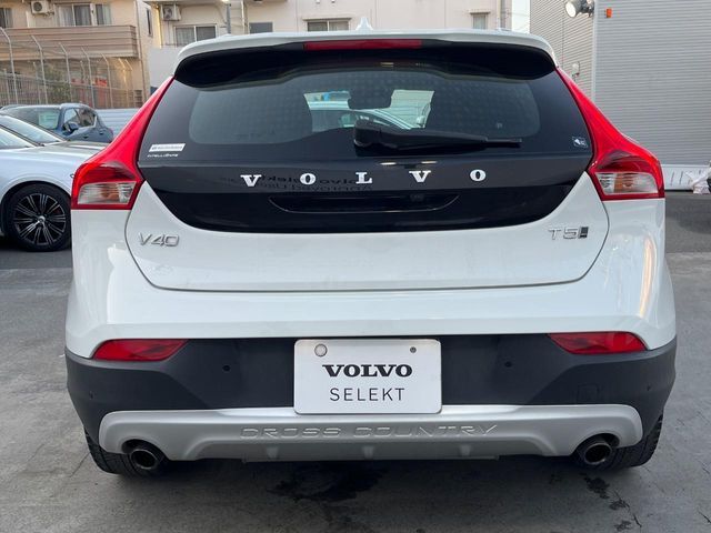 VOLVO V40 CROSS COUN 2018 Image 31
