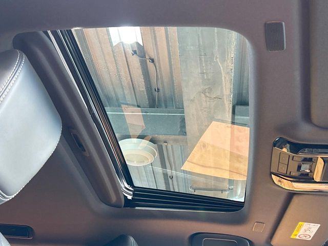 TOYOTA LANDCRUISER 250 2024 Image 31