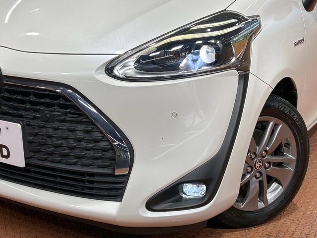 TOYOTA SIENTA HYBRID 2019 Image 31