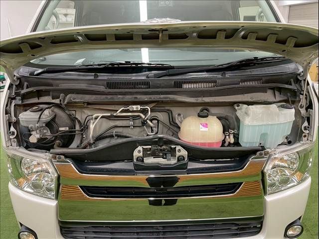 TOYOTA HIACE VAN 2WD 2016 Image 31