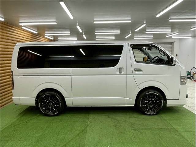 TOYOTA HIACE VAN 2WD 2016 Image 31