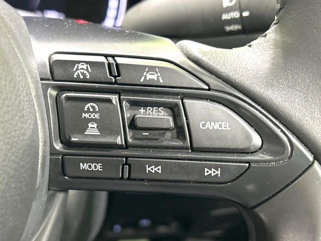 TOYOTA YARIS CROSS HYBRID 2025 Image 31