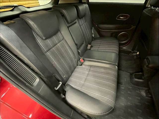 HONDA VEZEL HYBRID 2017 Image 31