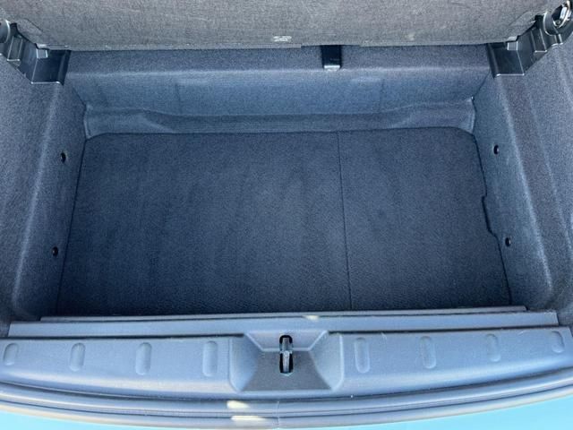 BMW MINI COOPER S 5DOOR 2018 Image 31