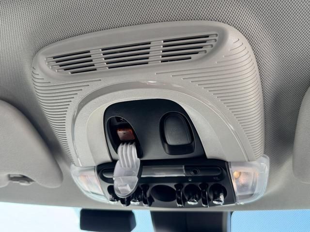 BMW MINI COOPER S 5DOOR 2018 Image 31