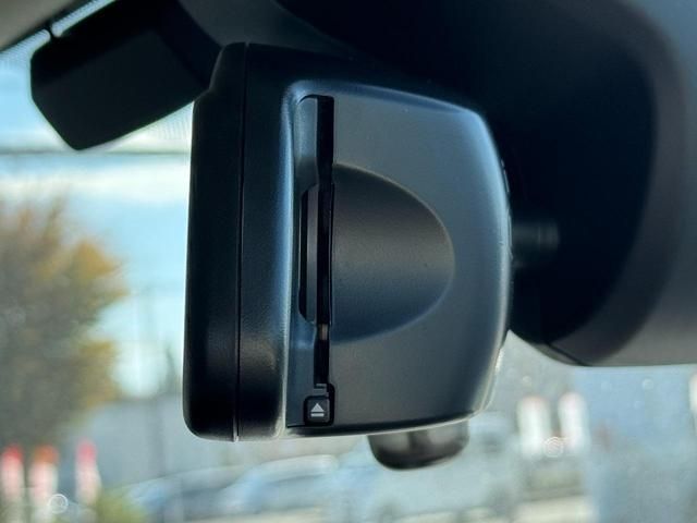 BMW MINI COOPER S 5DOOR 2018 Image 31