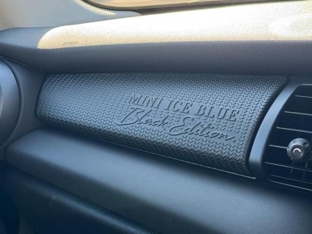 BMW MINI COOPER S 5DOOR 2018 Image 31