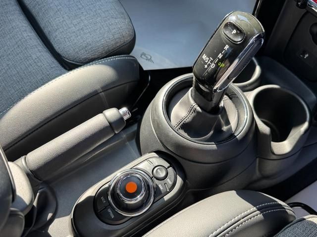 BMW MINI COOPER 5DOOR 2020 Image 31