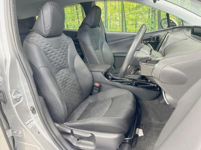 TOYOTA PRIUS PHV 2017 Image 31