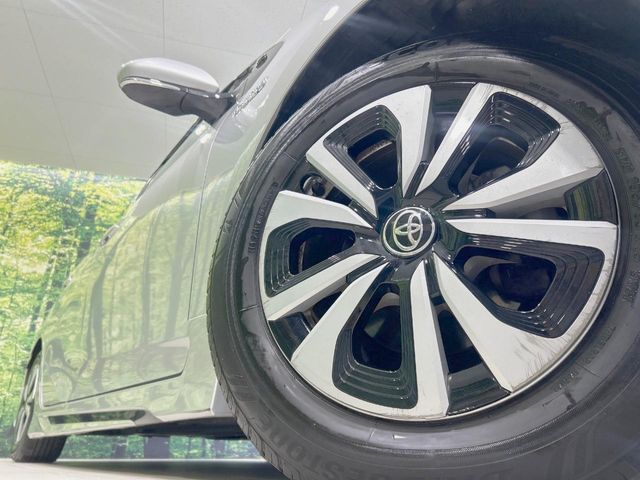 TOYOTA PRIUS PHV 2017 Image 31