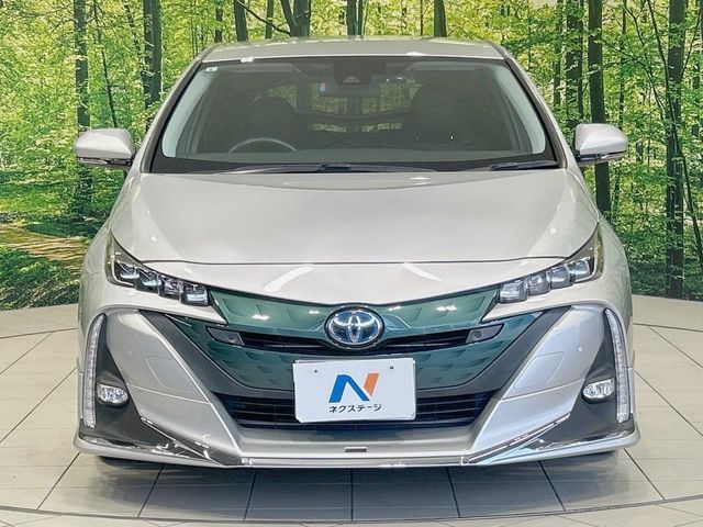 TOYOTA PRIUS PHV 2017 Image 31