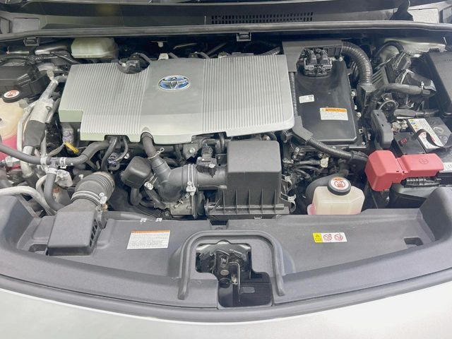 TOYOTA PRIUS PHV 2017 Image 31