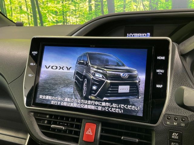 TOYOTA VOXY HYBRID 2019 Image 31