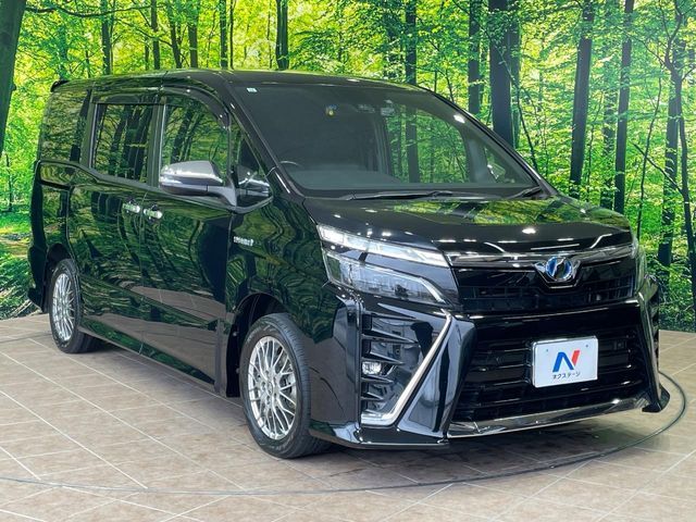 TOYOTA VOXY HYBRID 2019 Image 31