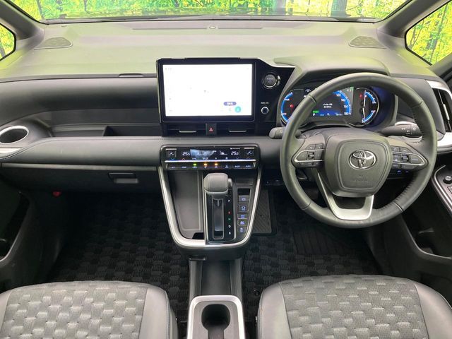 TOYOTA VOXY HYBRID 2024 Image 31