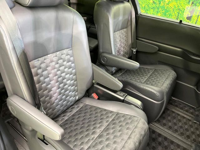 TOYOTA VOXY HYBRID 2024 Image 31