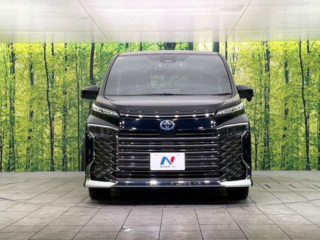 TOYOTA VOXY HYBRID 2024 Image 31