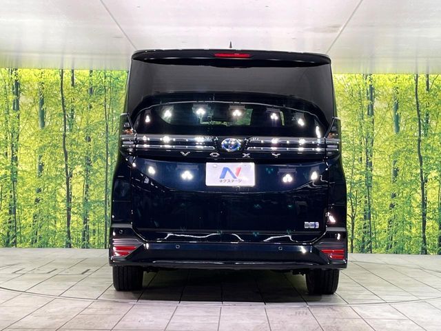TOYOTA VOXY HYBRID 2024 Image 31