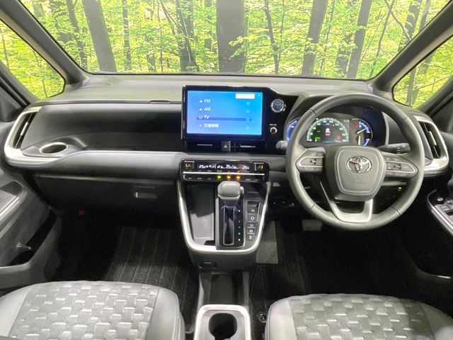 TOYOTA VOXY HYBRID 2023 Image 31