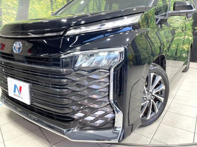TOYOTA VOXY HYBRID 2023 Image 31