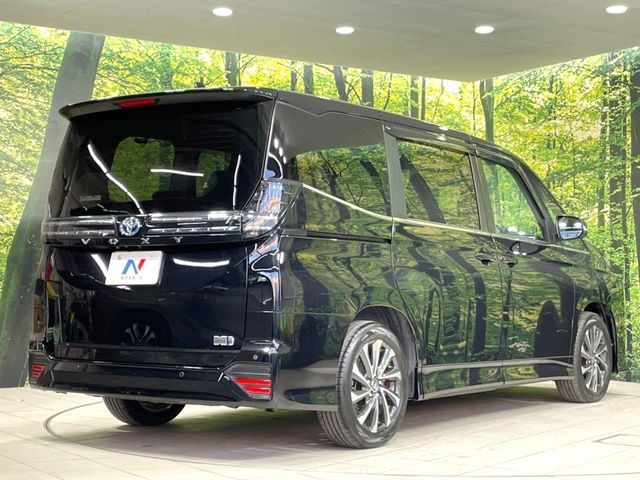 TOYOTA VOXY HYBRID 2023 Image 31