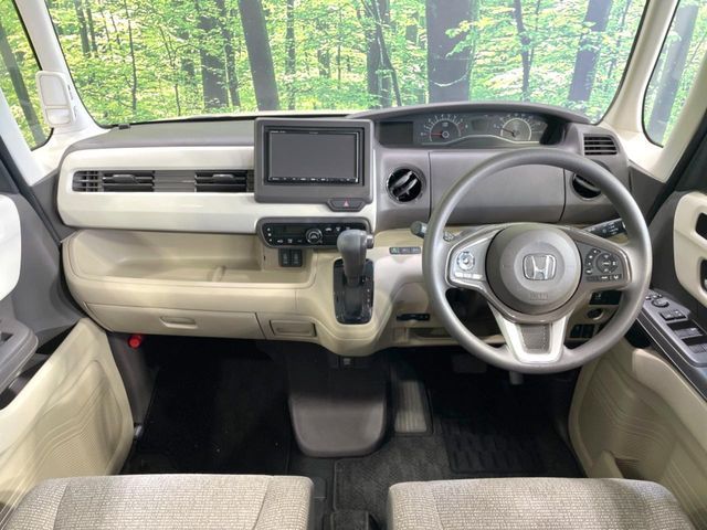 HONDA N BOX 2017 Image 31