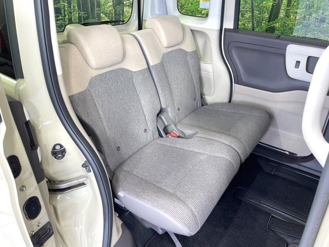 HONDA N BOX 2017 Image 31