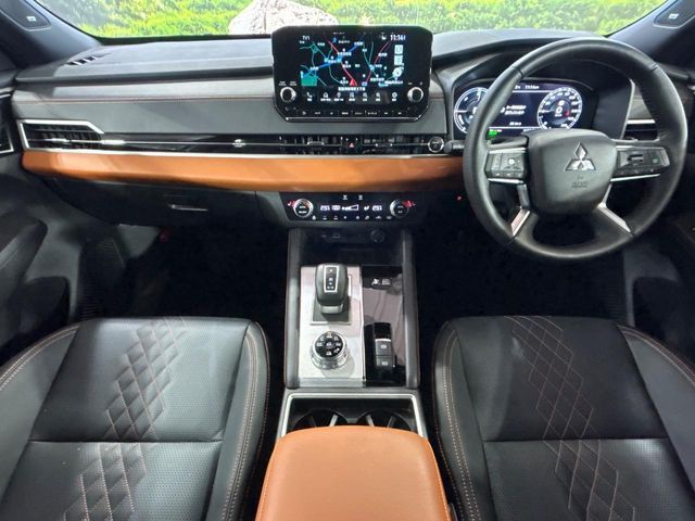 MITSUBISHI OUTLANDER PHEV 2024 Image 31