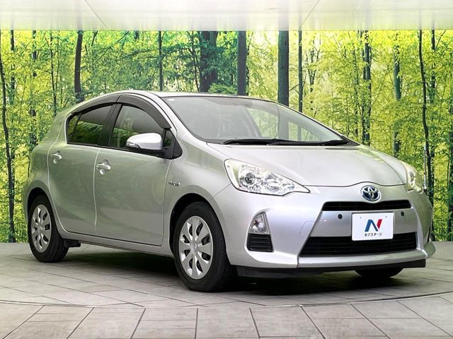 TOYOTA AQUA 2013 Image 31