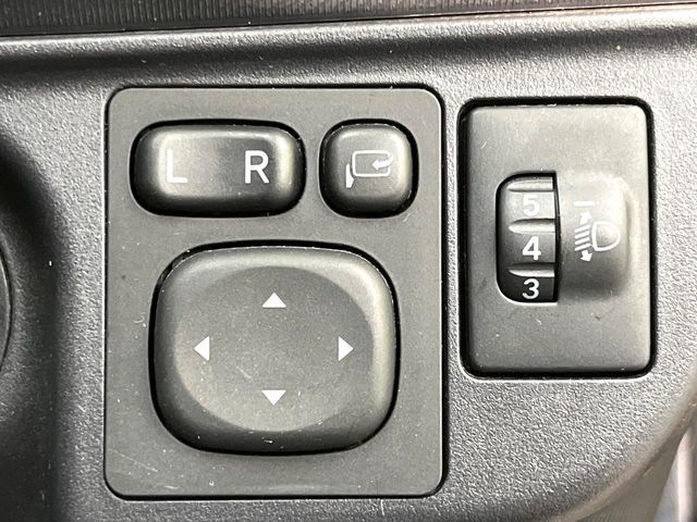 TOYOTA AQUA 2014 Image 31