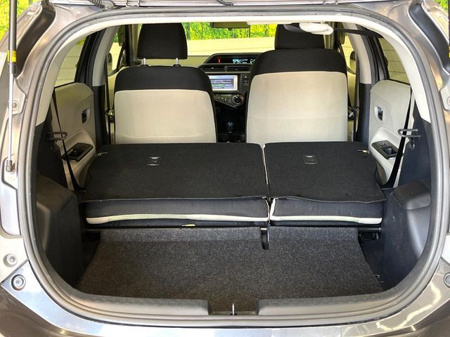 TOYOTA AQUA 2014 Image 31