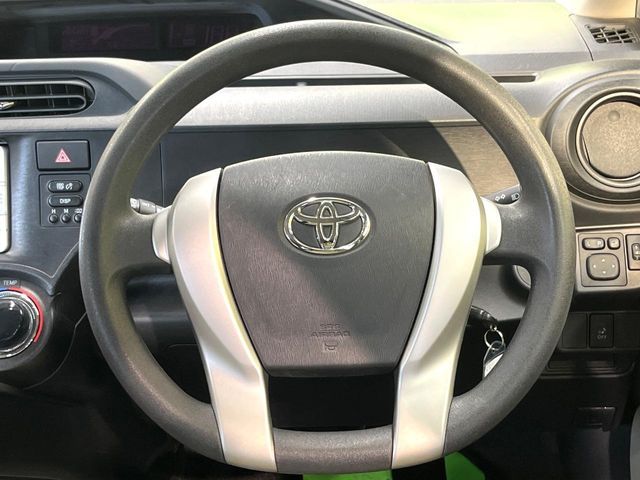TOYOTA AQUA 2014 Image 31