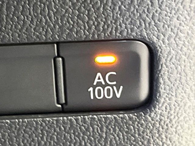 TOYOTA PRIUS 2019 Image 31