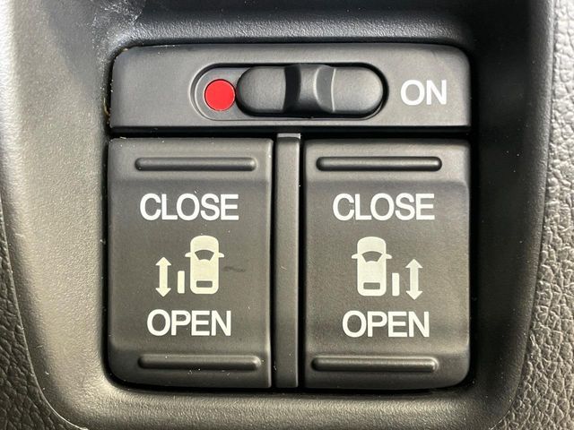 HONDA N BOX CUSTOM 2017 Image 31