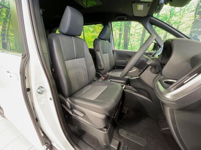 TOYOTA NOAH HYBRID 2026 Image 31