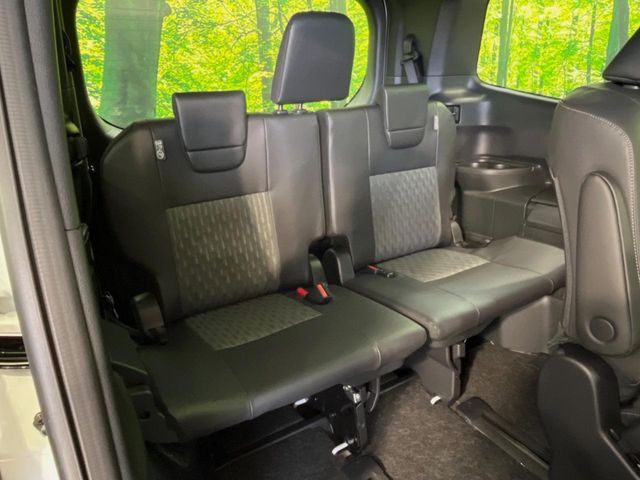 TOYOTA NOAH HYBRID 2026 Image 31