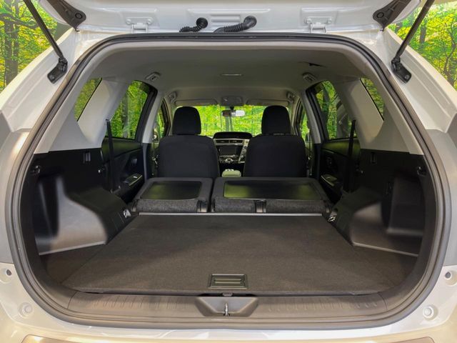 TOYOTA PRIUS ALPHA 2015 Image 31